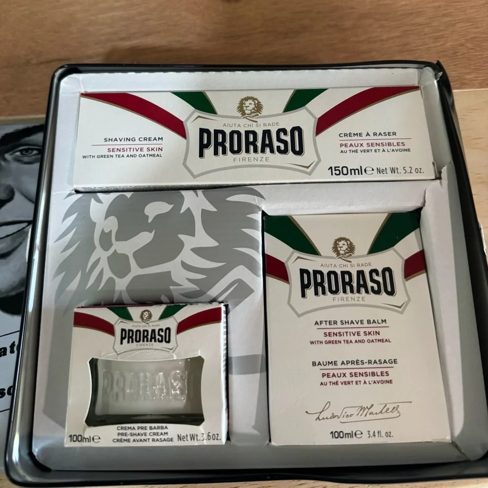 PRORASO Vintage Toccasana sensitive skin shaving Tin Gift set Set 3Pc
